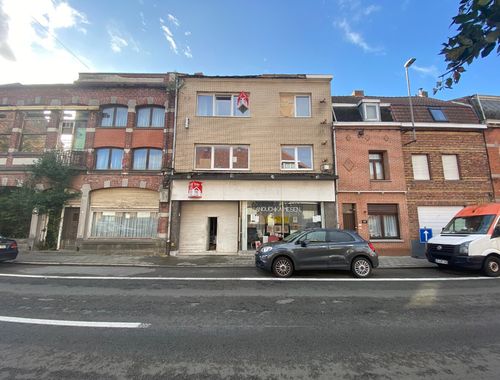                                         Handelspand met woonst te koop in Komen, € 225.000
