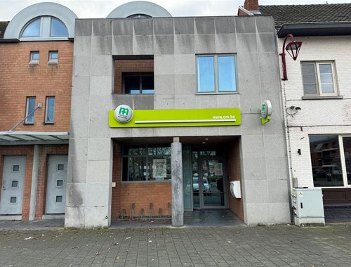                                         Kantoorruimte te koop in Grobbendonk, € 259.000
