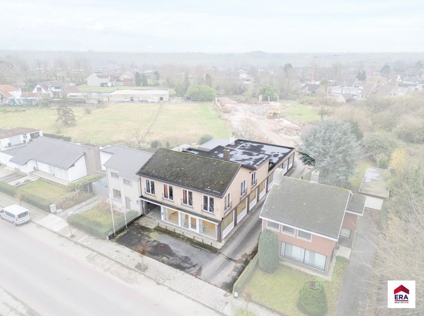 [[ CE BIEN PARTICIPE À LA JOURNÉE MAISONS OUVERTES ERA LE 14/3 DE 16:00 À 17:00 ]]<br />
Ce bien participe à la Journée Maisons Ouvertes ERA. Visitabl