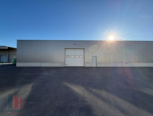                                        Bâtiment d’entreprise à louer à Ouwegem, € 1.900
