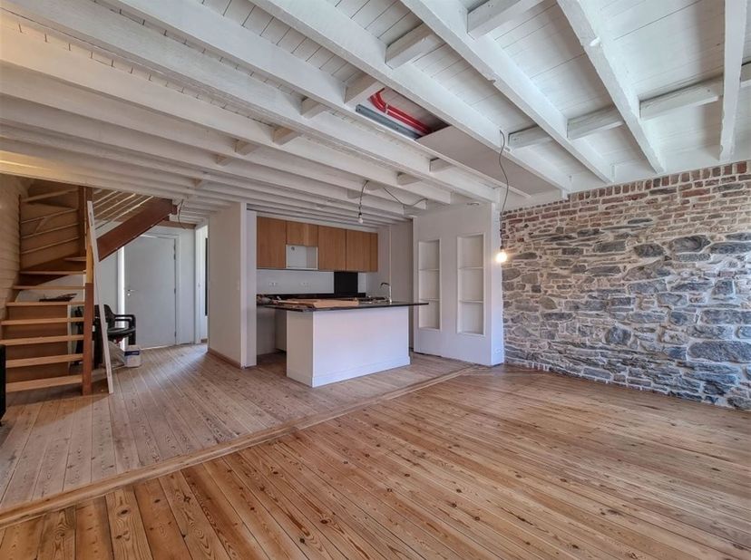 Appartement te huur in Rue Saint Martin 18 bus /21,
                    7500 Tournai