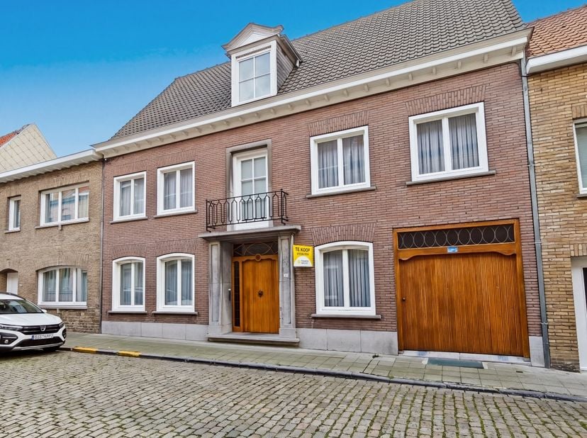 Huis te koop in Vleeshouwersstraat 12 - A,
                    8630 Veurne