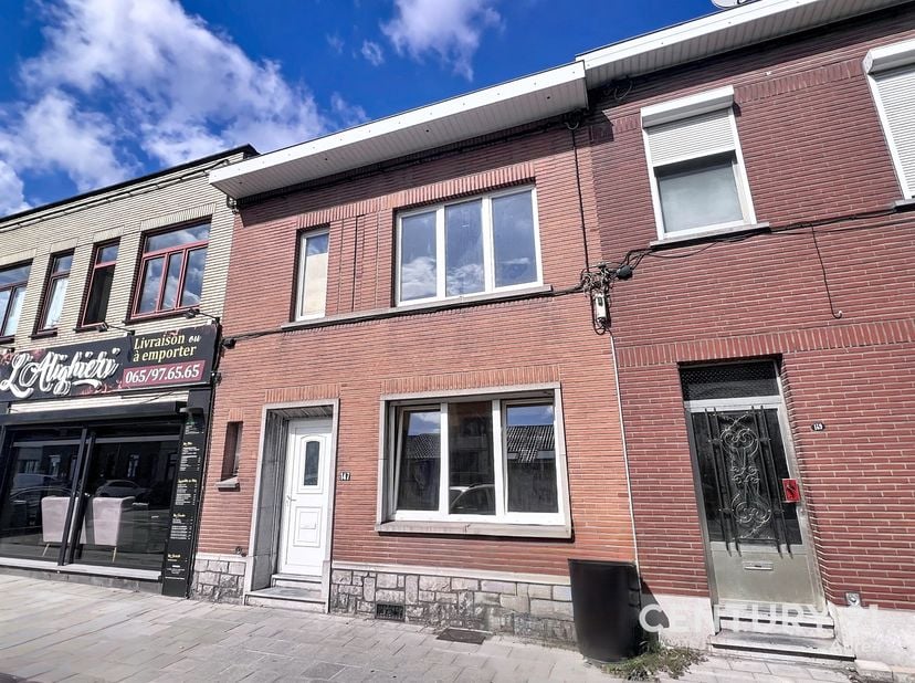 Huis te koop in ,
                    7000 Mons