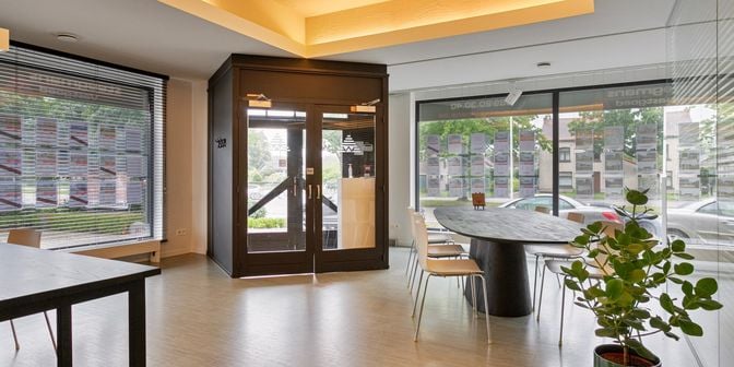 Bedrijfsvastgoed te koop in André Dumontlaan 210, 3600 Genk
