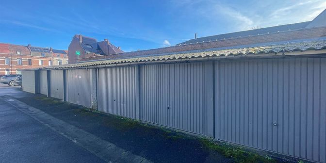 Garage à vendre à Chaussée d'Audenarde 208, 7500 Tournai