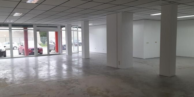 Bedrijfsvastgoed te huur in Onze-Lieve-Vrouwestraat, 3630 Eisden