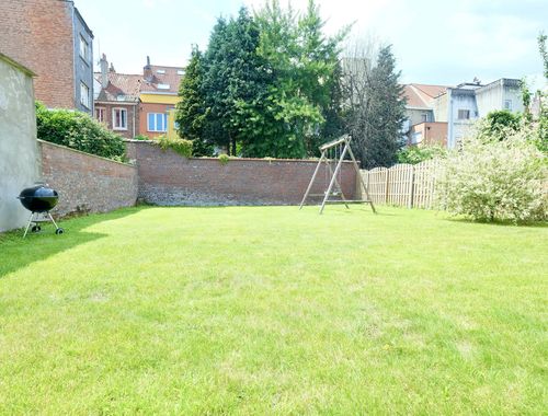                                        Appartementsgebouw te koop in Jette, € 575.000
