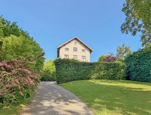                                         Villa te koop in Céroux-Mousty, € 995.000
