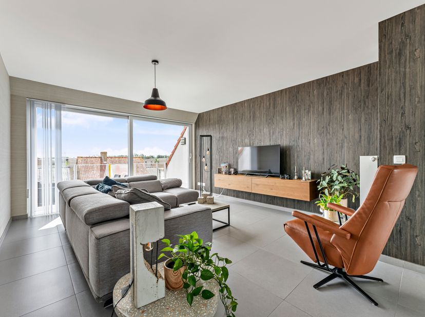 Modern en energiezuinig appartement met berging en staanplaats in de garage.<br />
Dit instapklare appartement uit 2018 is ideaal gelegen in Veurne, o