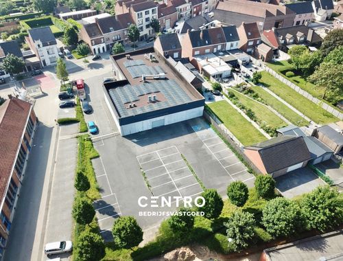                             Commercieel Gebouw te koop in Bavikhove
