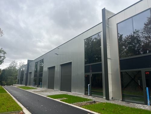                                        Bedrijfsgebouw te koop in As, € 421.500
