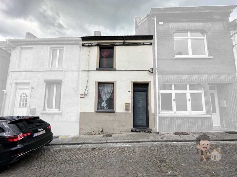 Les maisons du petit Nicolas a le plaisir de vous présenter ce lot de 2 maisons (2 numéros d'habitation officiels)<br />
<br />
Première maison :<br