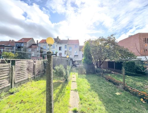                                         Immeuble d'appartements à vendre à Dilbeek, € 525.000
