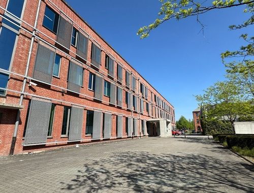                                         Kantoor te huur in Brasschaat, € 16.250
