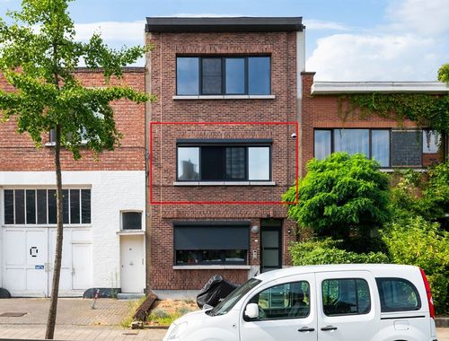                                         Appartement te koop in Hoboken, € 295.000
