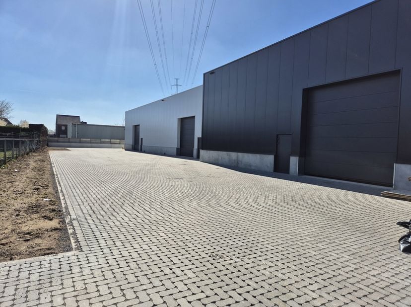 Bedrijfsvastgoed te koop in Gremelsloweg 4,
                    3680 Maaseik