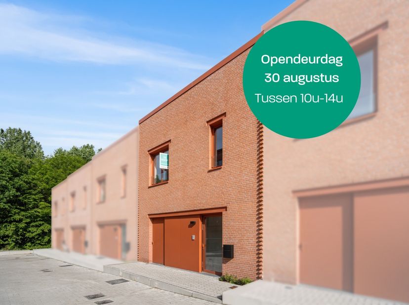 Deze moderne woning in Eilandpark biedt alles wat een gezin nodig heeft: lichtrijke leefruimtes, drie volwaardige slaapkamers en een aangename private