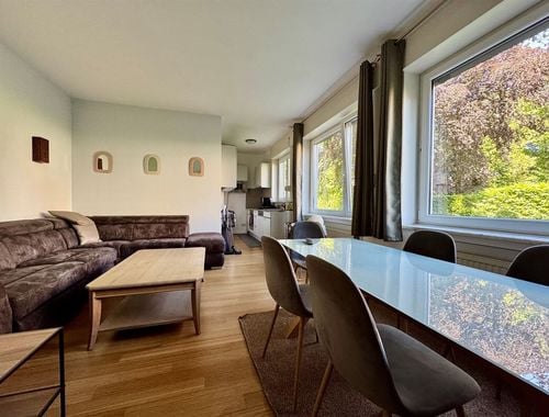                                         Appartement à louer à Ixelles, € 1.250
