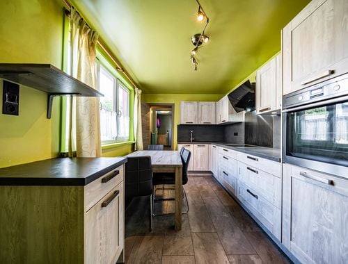                                         Woning te koop in Lodelinsart, € 147.000
