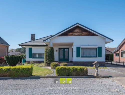                                         Maison à vendre à Dilsen-Stokkem, € 249.000
