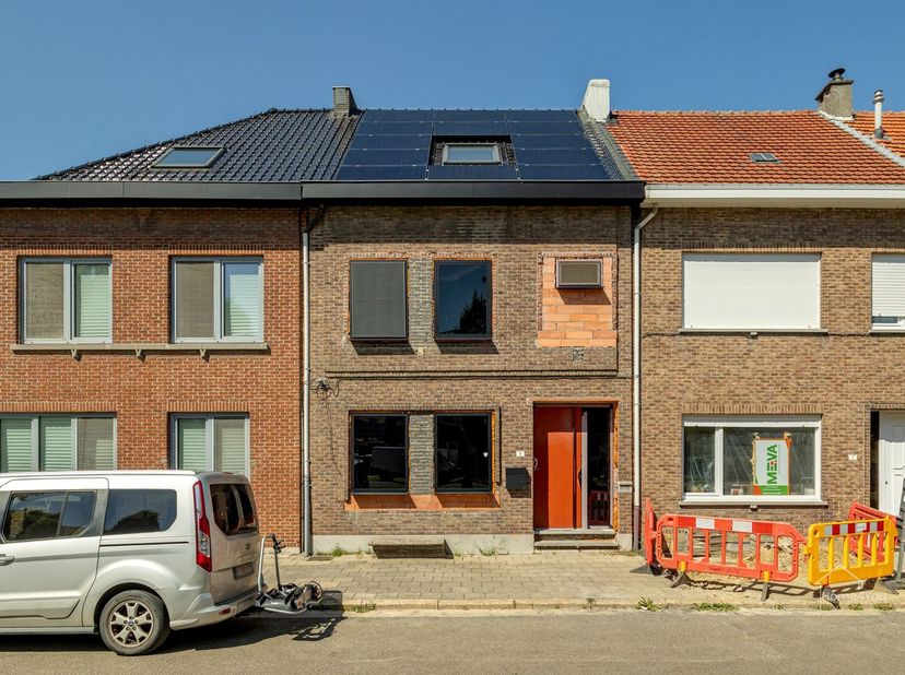 Maison spacieuse équipée de panneaux solaires, d'une batterie domestique et offrant de nombreuses possibilités à Terhagen (Rumst)<br />
Vous recherch
