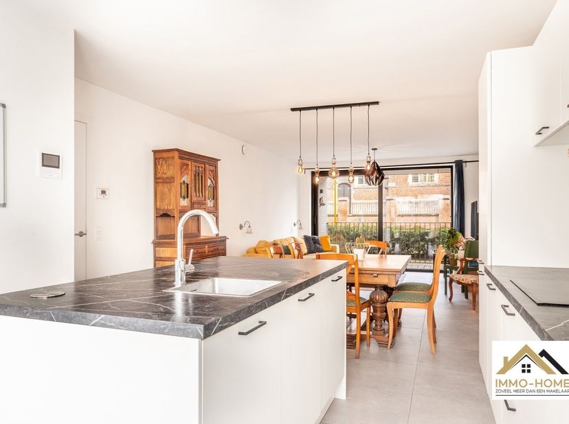 Appartement à vendre
                    à 9140 Elversele