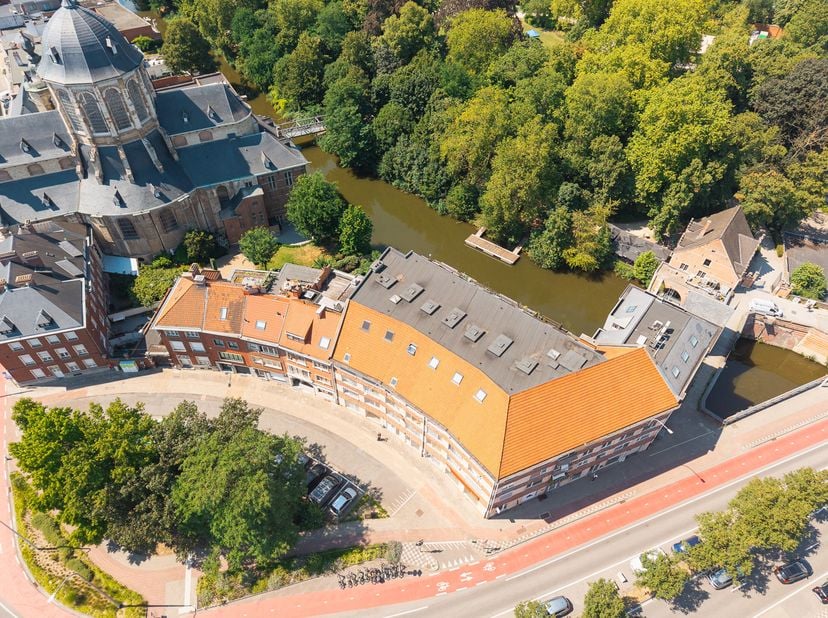 Voor verdere info of een vrijblijvende waardebepaling van uw eigendom: jordi.broes@homixx.be of 016 199 340.<br />
Ontdek dit prachtige en instapklare