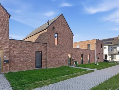                                         Maison à vendre à Sint-Truiden, € 355.000
