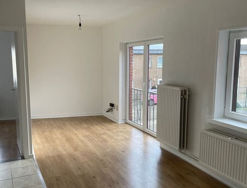                                         Appartement à louer à Veldwezelt, € 695
