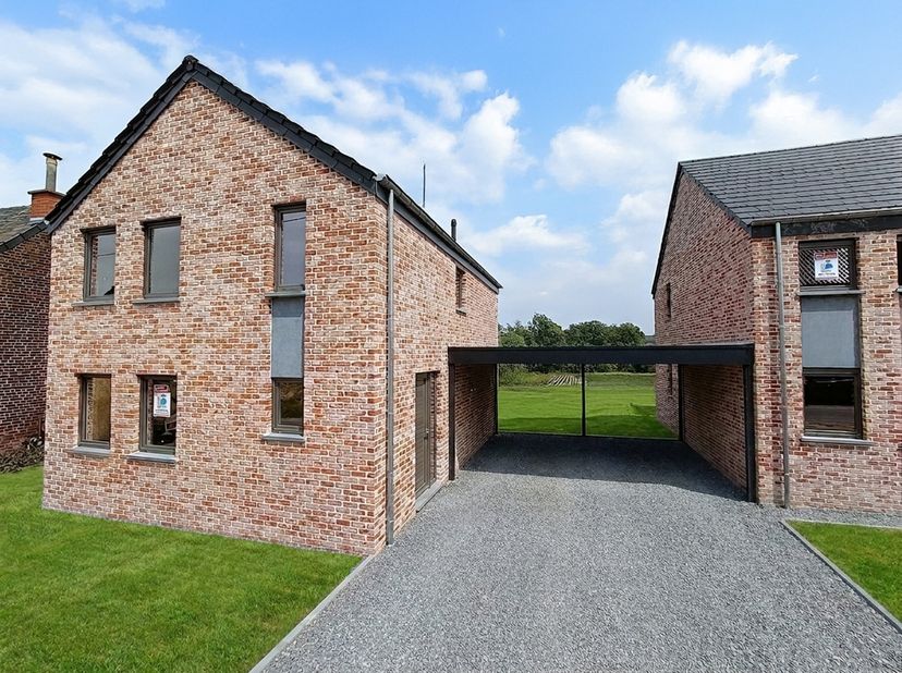 Huis te koop in Rue du Breucq 77,
                    7822 Meslin-l'Évêque