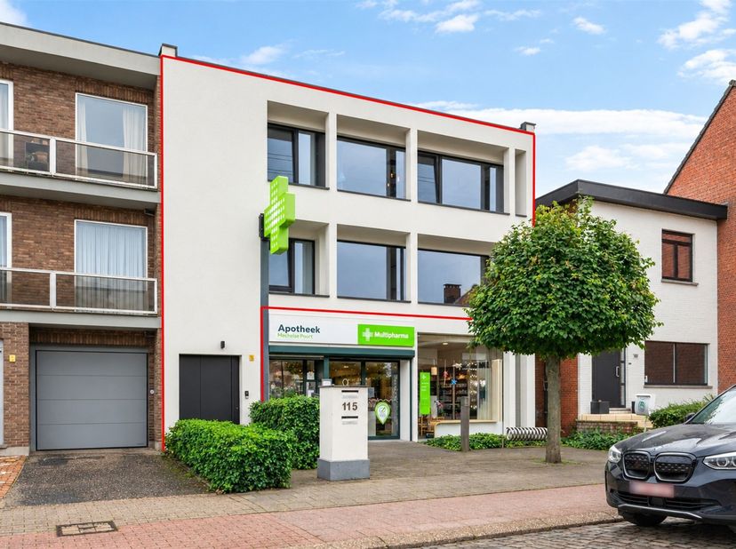 Huis te koop in Mechelsesteenweg 115,
                    2500 Lier