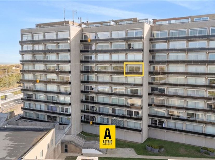 Op zoek naar een lichtrijk appartement met prachtige uitzichten én een centrale ligging? Dit ruime 1-slaapkamerappartement op de zesde verdieping van