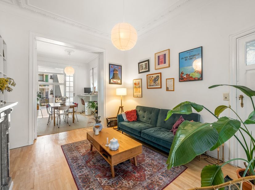 Appartement te koop
                    in 1060 Sint-Gillis