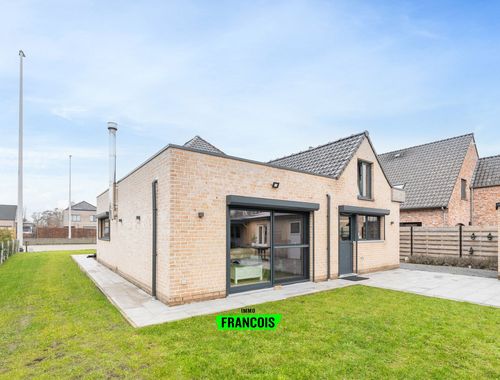                                         Maison à vendre à Knesselare, € 429.000

