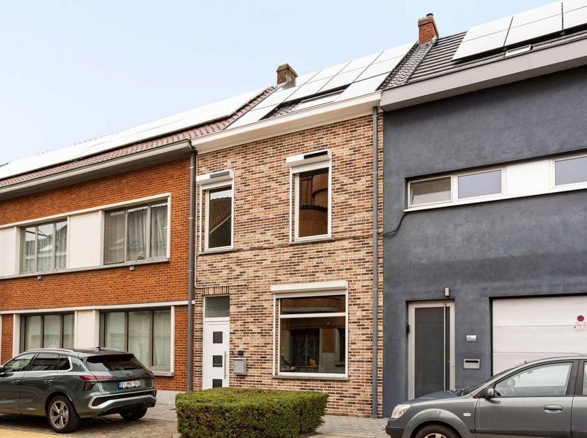 Huis te koop in Stationsstraat 67,
                    9660 Nederbrakel