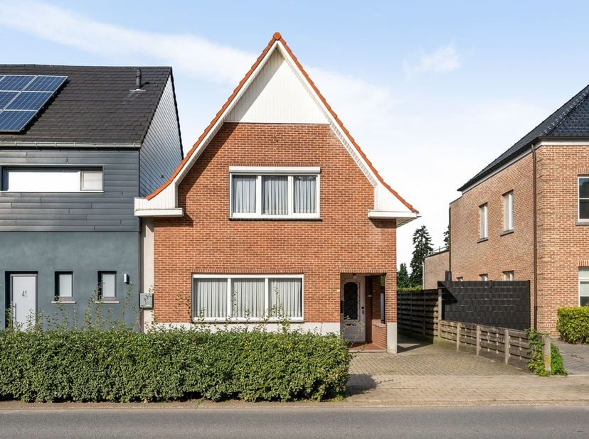 Huis te koop in Lukasstraat 39,
                    2480 Dessel