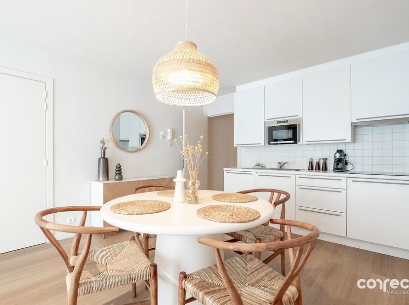Instapklaar appartement te koop in Nieuwpoort-Bad<br />
<br />
Op zoek naar een appartement te koop in Nieuwpoort met een uitstekende ligging? Dit t