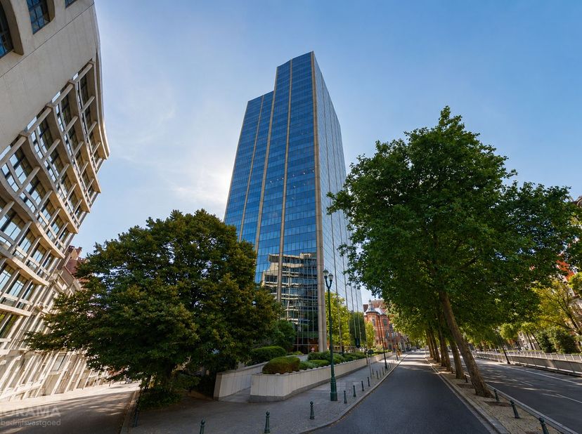 Hoogwaardige kantoorruimte van 401m²&amp;nbsp; te huur in een toekomstgericht kantoorgebouw in Brussel.<br />
<br />
Gelegen op een absolute toplocatie, g