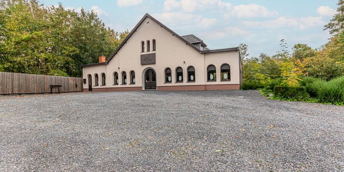 Bedrijfsvastgoed te koop in 6500 Beaumont