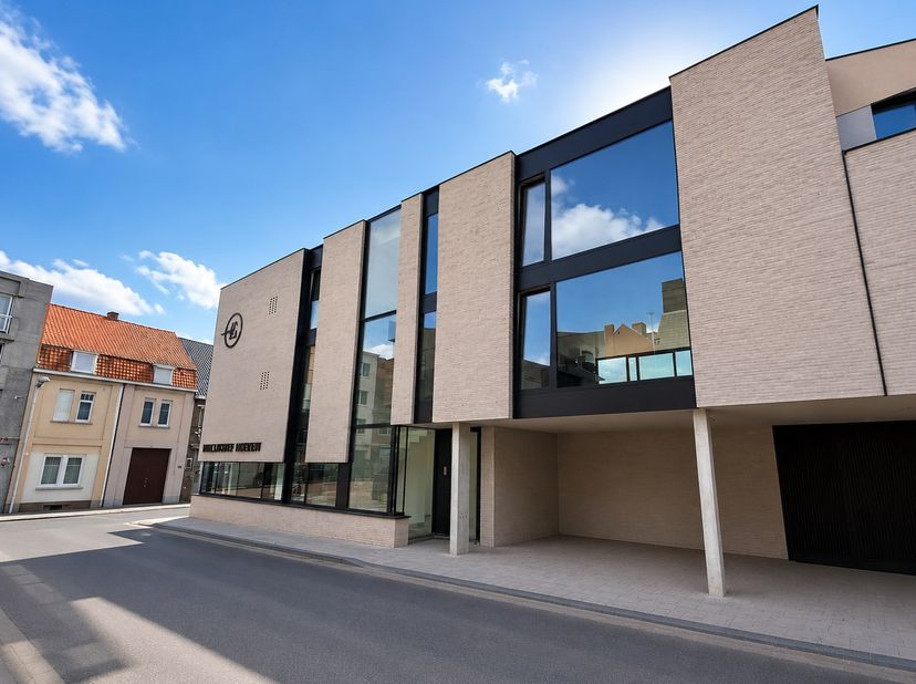 Bent u op zoek naar een centraal gelegen appartement in Tielt waar u comfortabel en zorgeloos kunt huren? Dan is dit nieuwbouwproject precies wat u zo