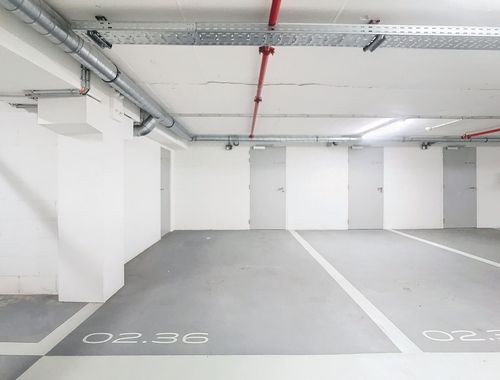                                         Garage à louer à Antwerpen, € 450
