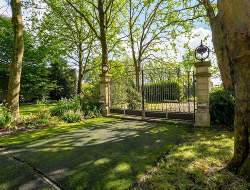                                         Villa te koop in Otegem, € 695.000
