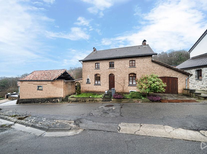 Huis te koop
                    in 5060 Falisolle