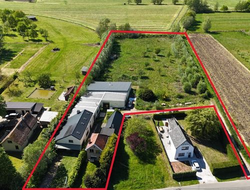                                         Bâtiment d’entreprise à vendre à Laarne, € 830.000
