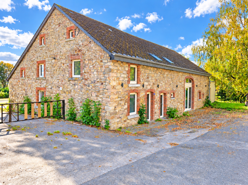 Huis te koop in Erneuville 34-36,
                    6972 Erneuville