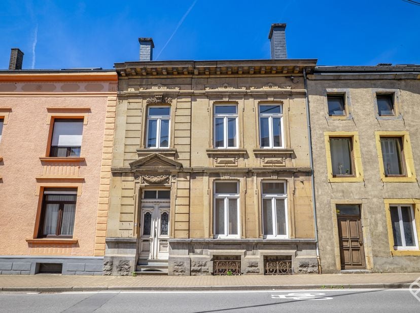 Huis te koop in Rue d' Arlon 25,
                    6760 Virton