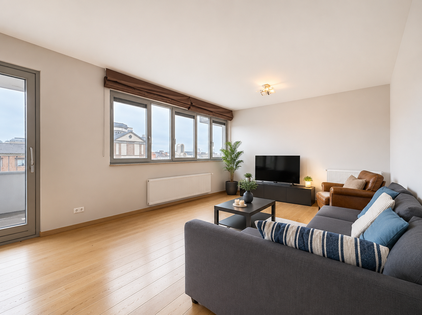 BEZOEK ENKEL AAN TE VRAGEN VIA IMMODAVINCI.BE<br />
Ligging: <br />
unieke kans om op de Kouter een ruim, standingvol en instapklaar appartement te hu
