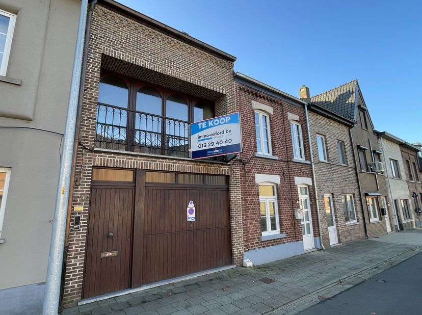 Goede opbrengsteigendom met bewezen rendement.<br />
Bent u op zoek naar een solide investering? <br />
Deze uitstekend onderhouden woning uit 1995 co