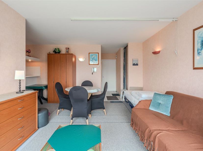 STUDIO TE MIDDELKERKE - MODERN COMFORT MET UITZONDERLIJK UITZICHT<br />
Studio in Middelkerke biedt een perfect evenwicht tussen moderne comfort en aa
