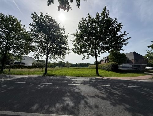                                         Bouwgrond te koop in Wuustwezel, € 250.000
